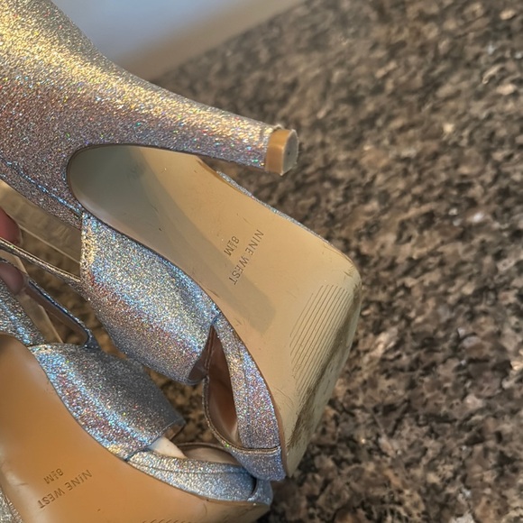 Nine West Silver sparkly Heels EUC 8.5 - Picture 9 of 10